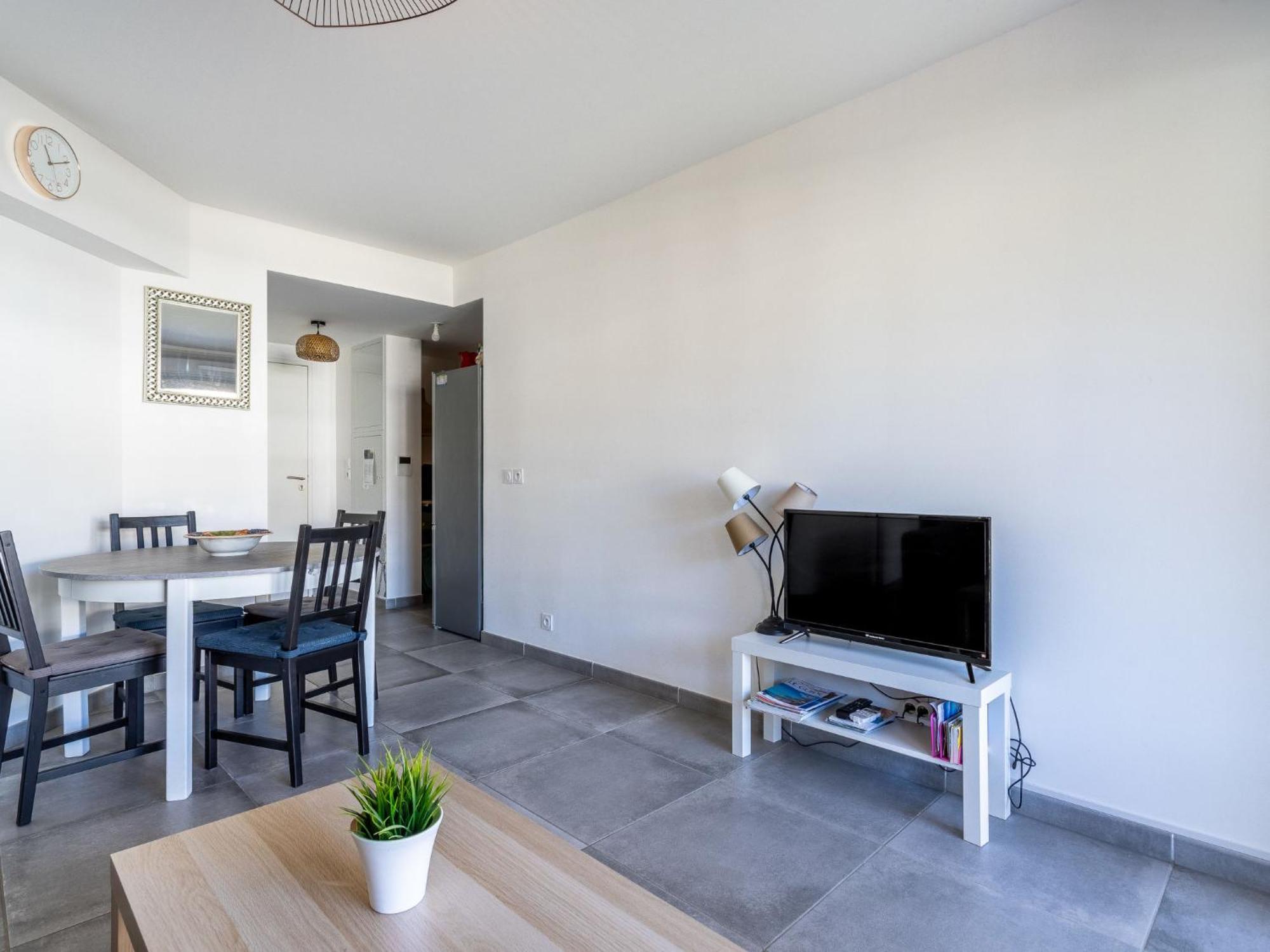 Apartment Le Jardin Du Loderi-2 By Interhome Bormes-les-Mimosas Ngoại thất bức ảnh